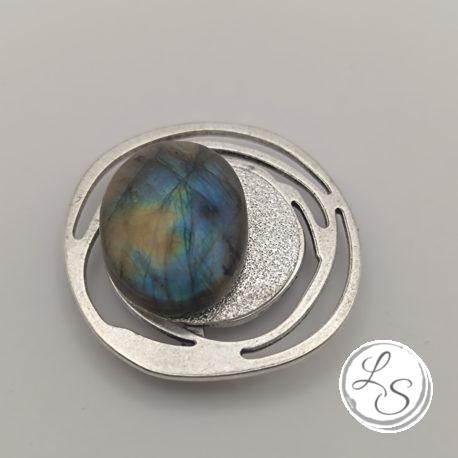BROCHE AIMANTÉE CRÉATION UNIQUE "Labradorite sur médaillon spirale"