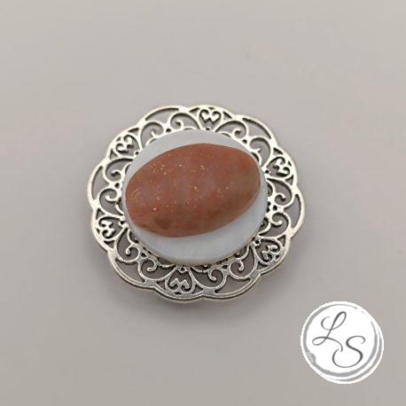 BROCHE AIMANTÉE CRÉATION UNIQUE "Véritable pierre de soleil, nacre, argenté" – Image 2