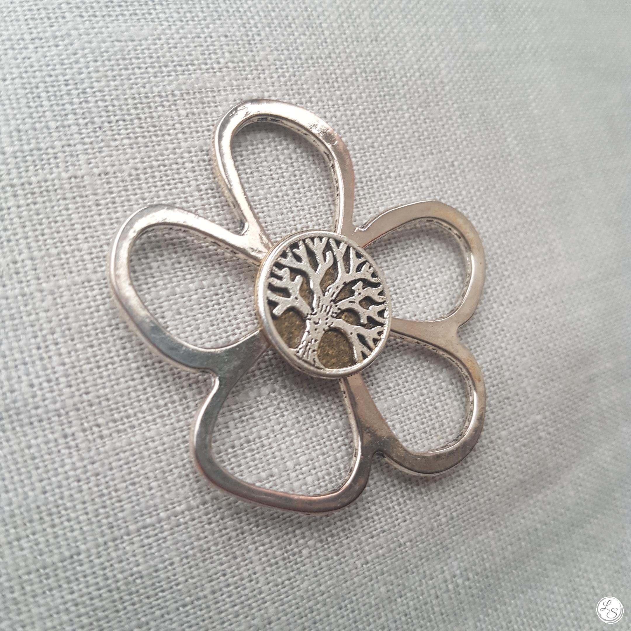 Broche aimantée "Porte lunettes fleur argent arbre de vie" – Image 2