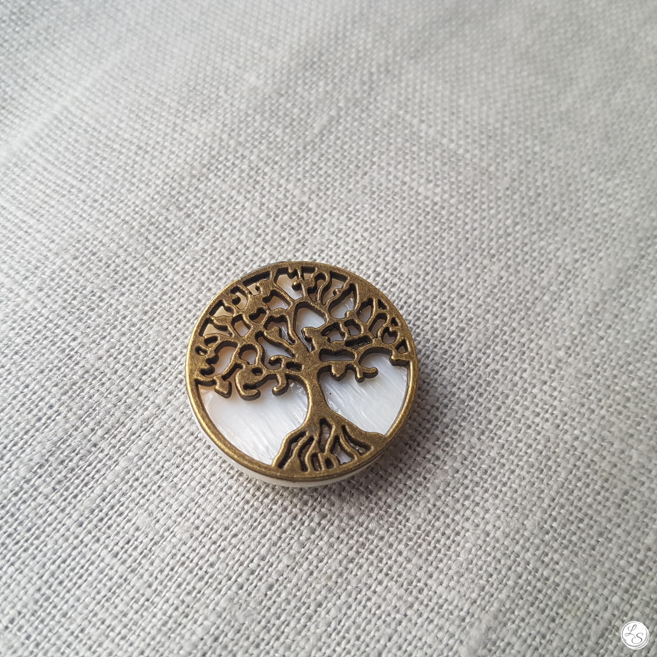 Broche aimantée "Arbre de vie bronze sur nacre"
