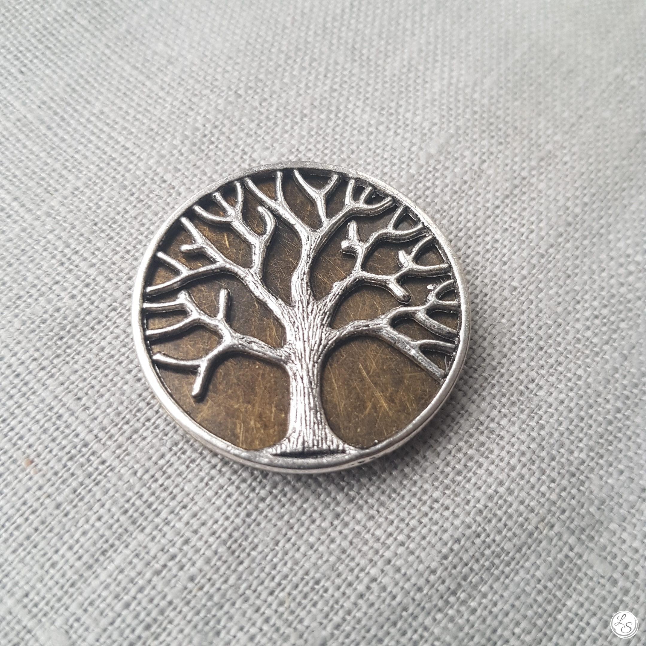 Broche aimantée "arbre de vie argenté sur bronze"