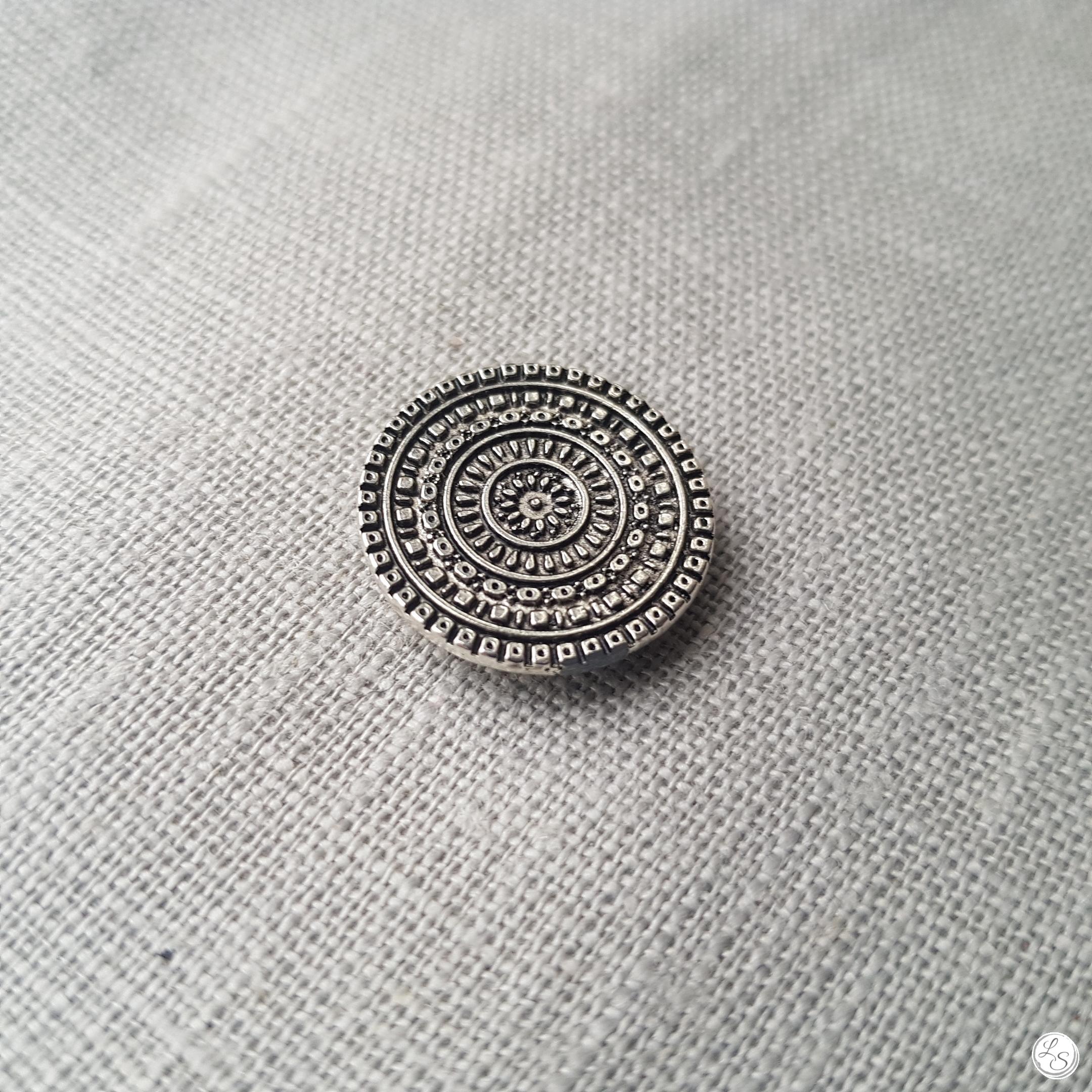 Broche aimantée "spirale style ethnique"
