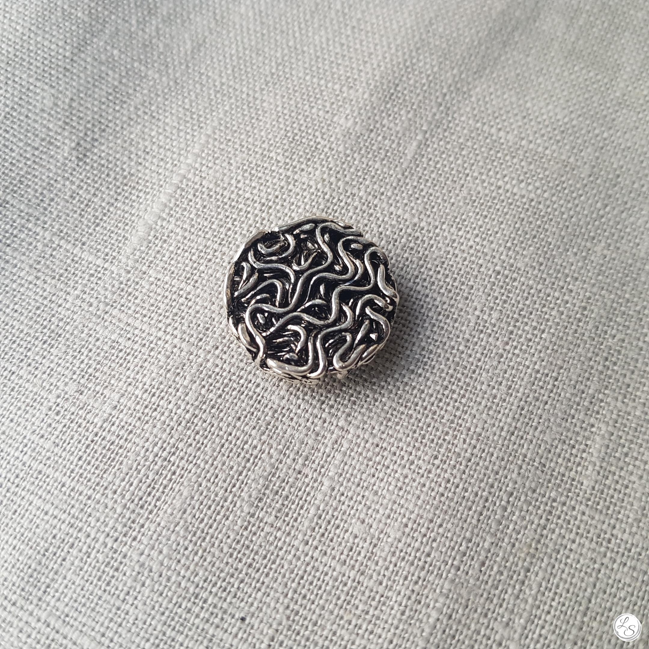 Broche aimantée "filigrane argenté" – Image 2