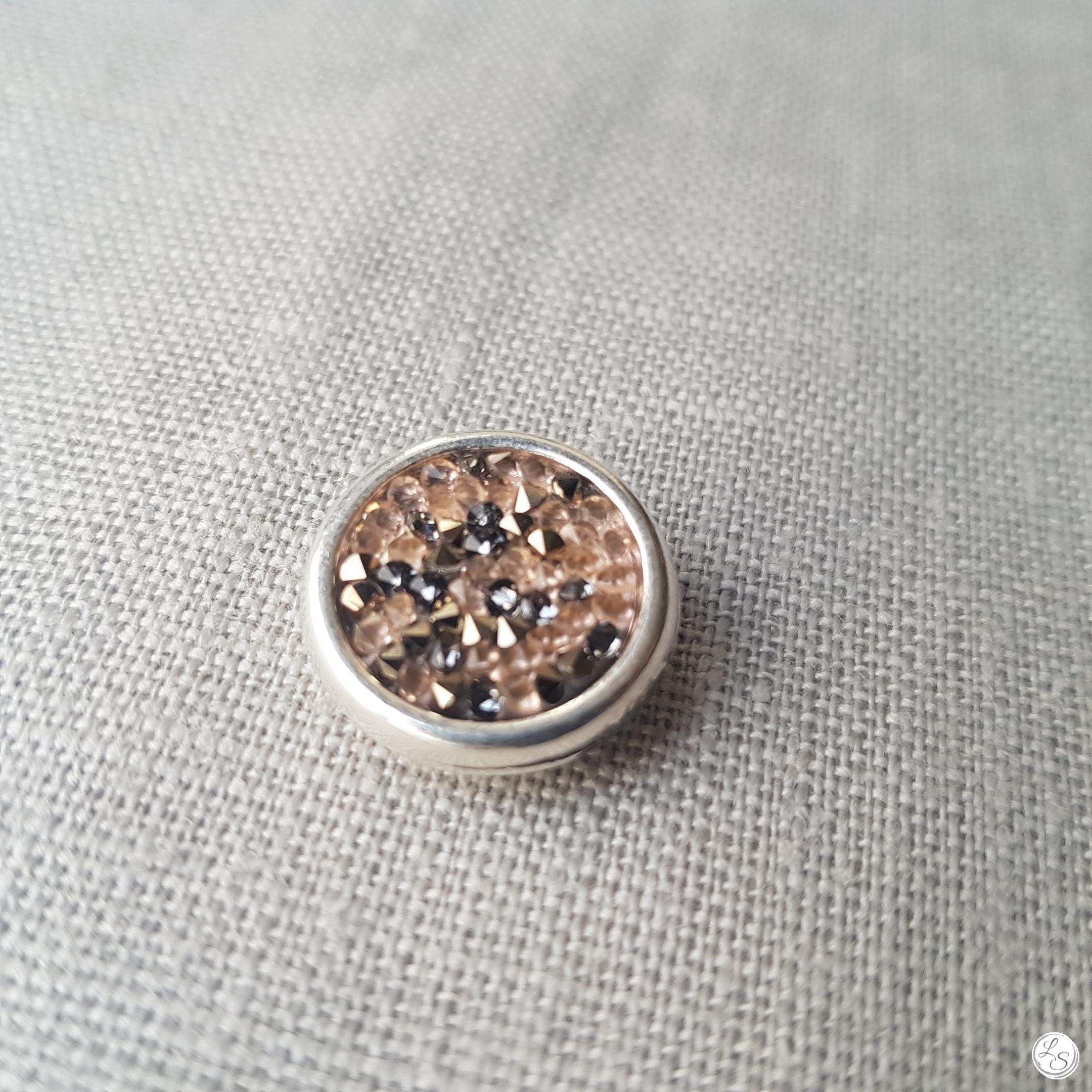 Broche aimantée "Swarovski rose vintage gris" – Image 2