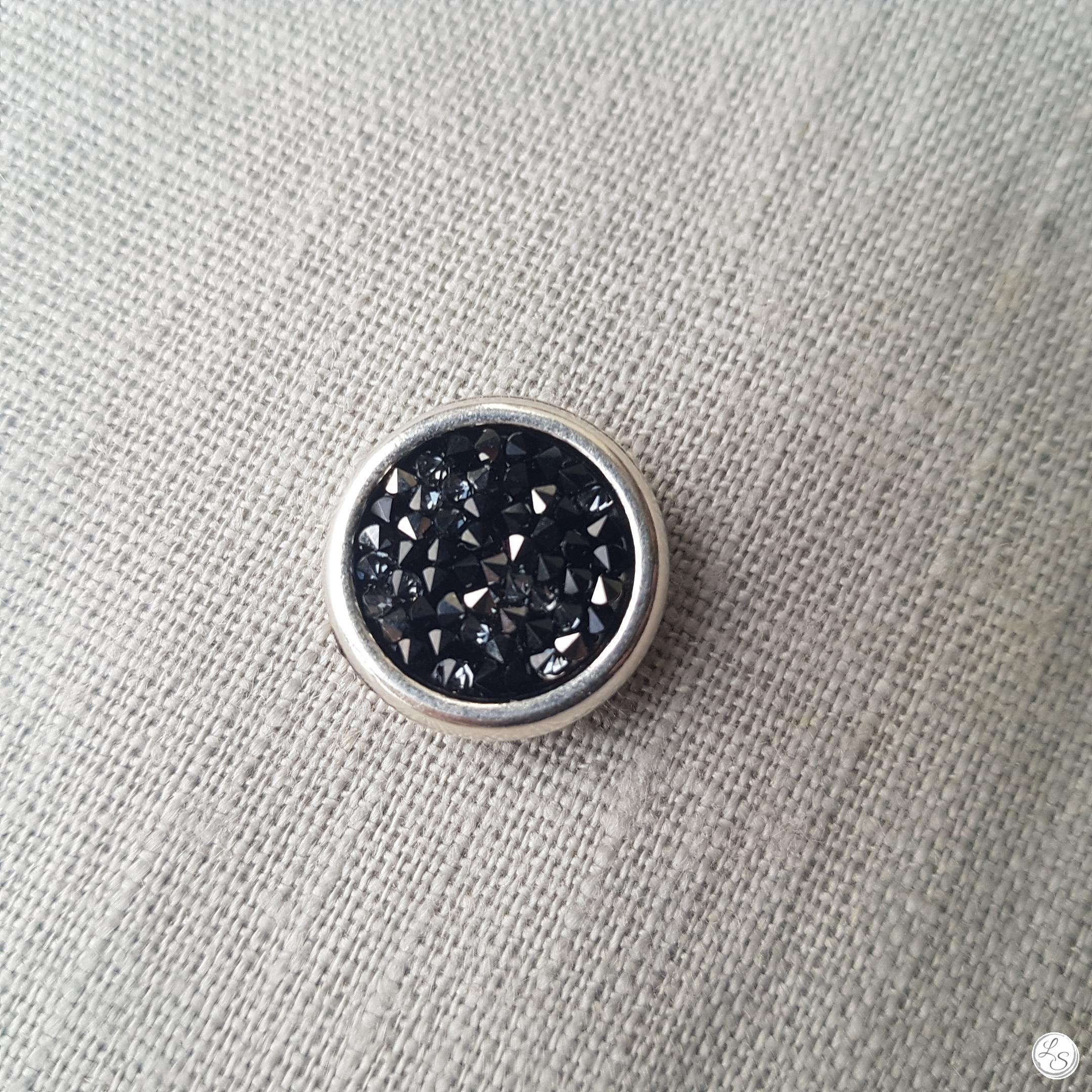 Broche aimantée "Swarovski noir gris fumé" – Image 2