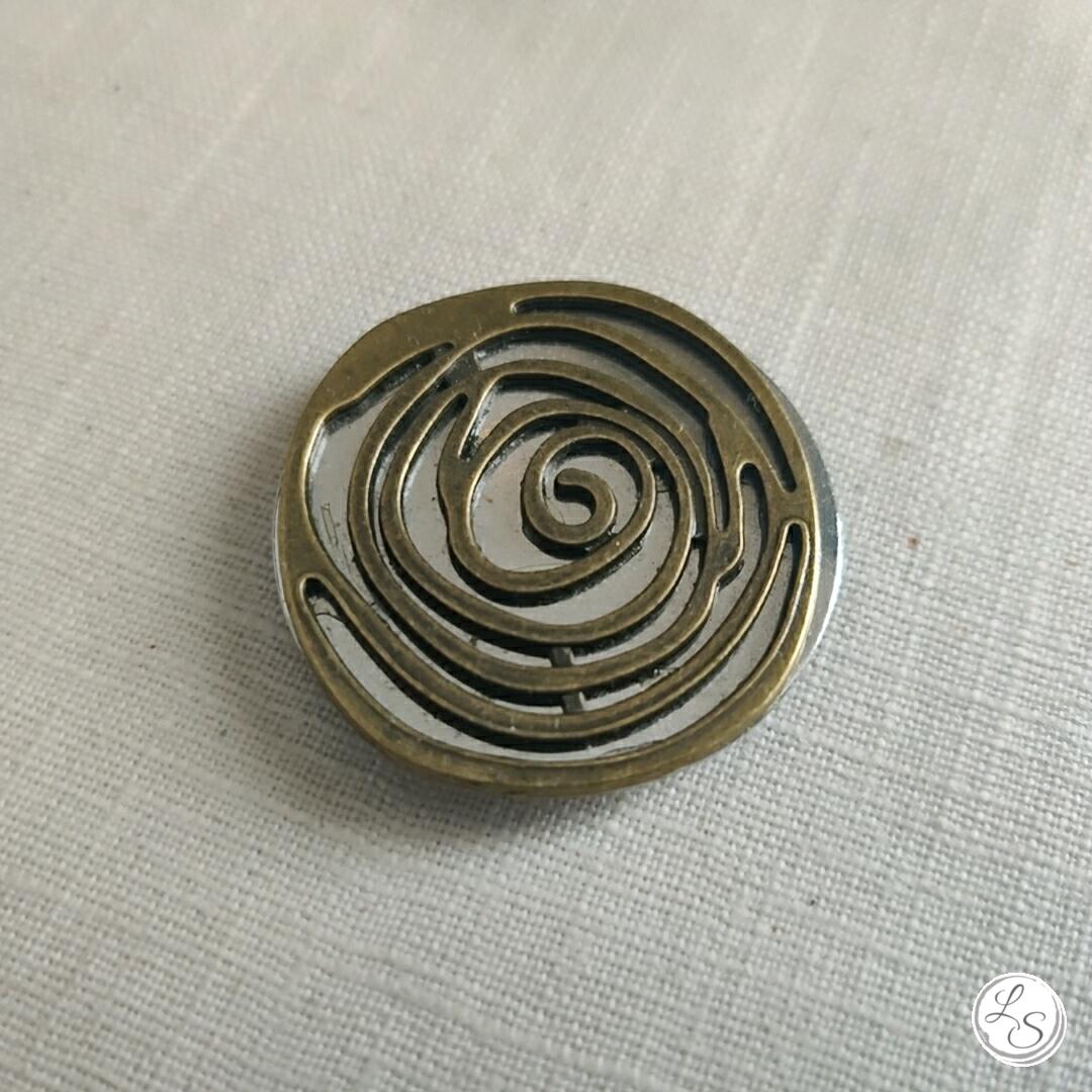 Accroche clés aimanté pour sac "spirale bronze sur argent"