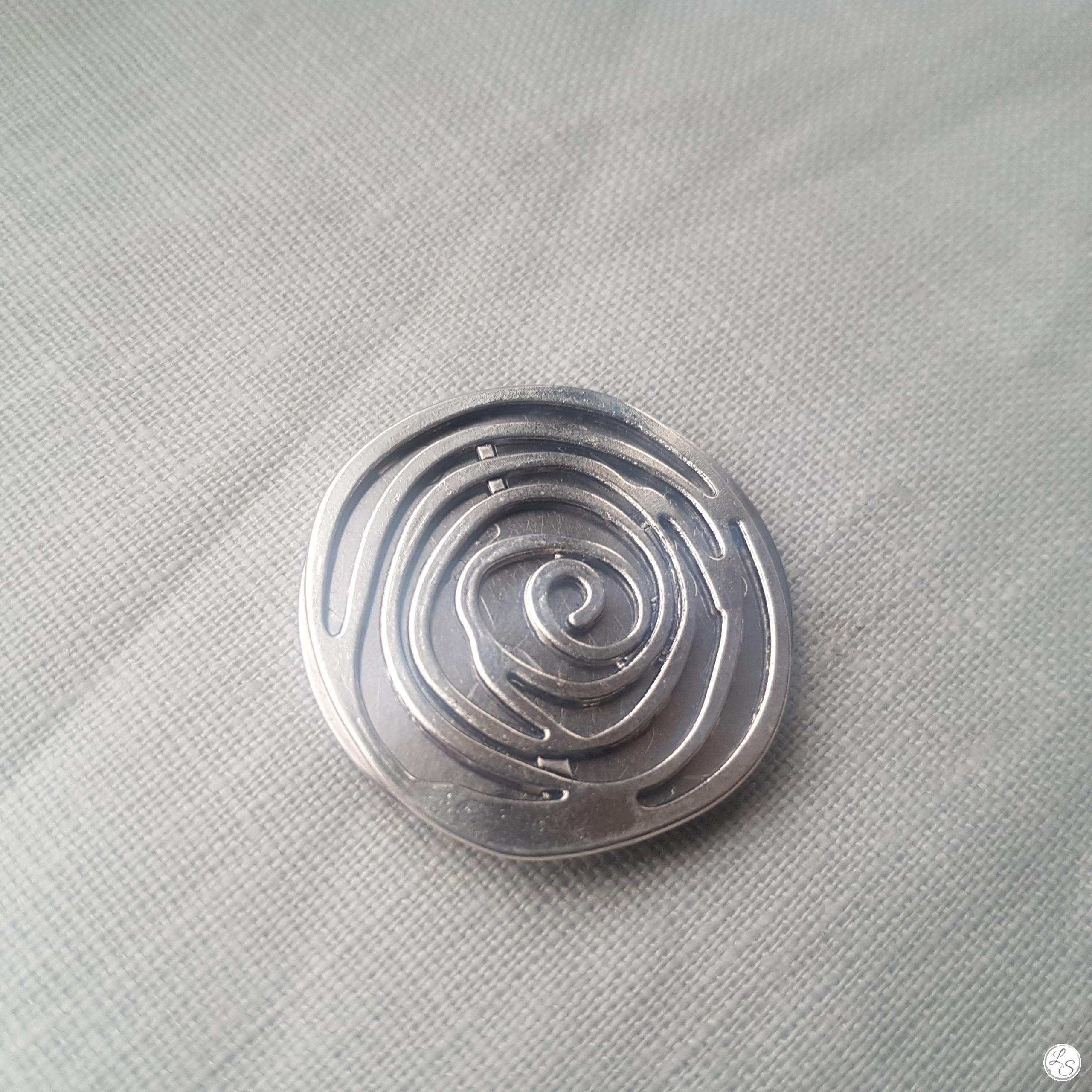 Accroche clés aimanté pour sac "spirale"