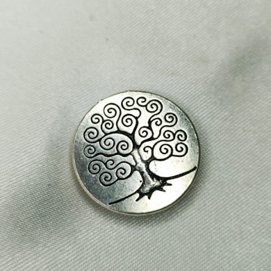 Broche aimantée "Arbre médaillon argenté spirale"