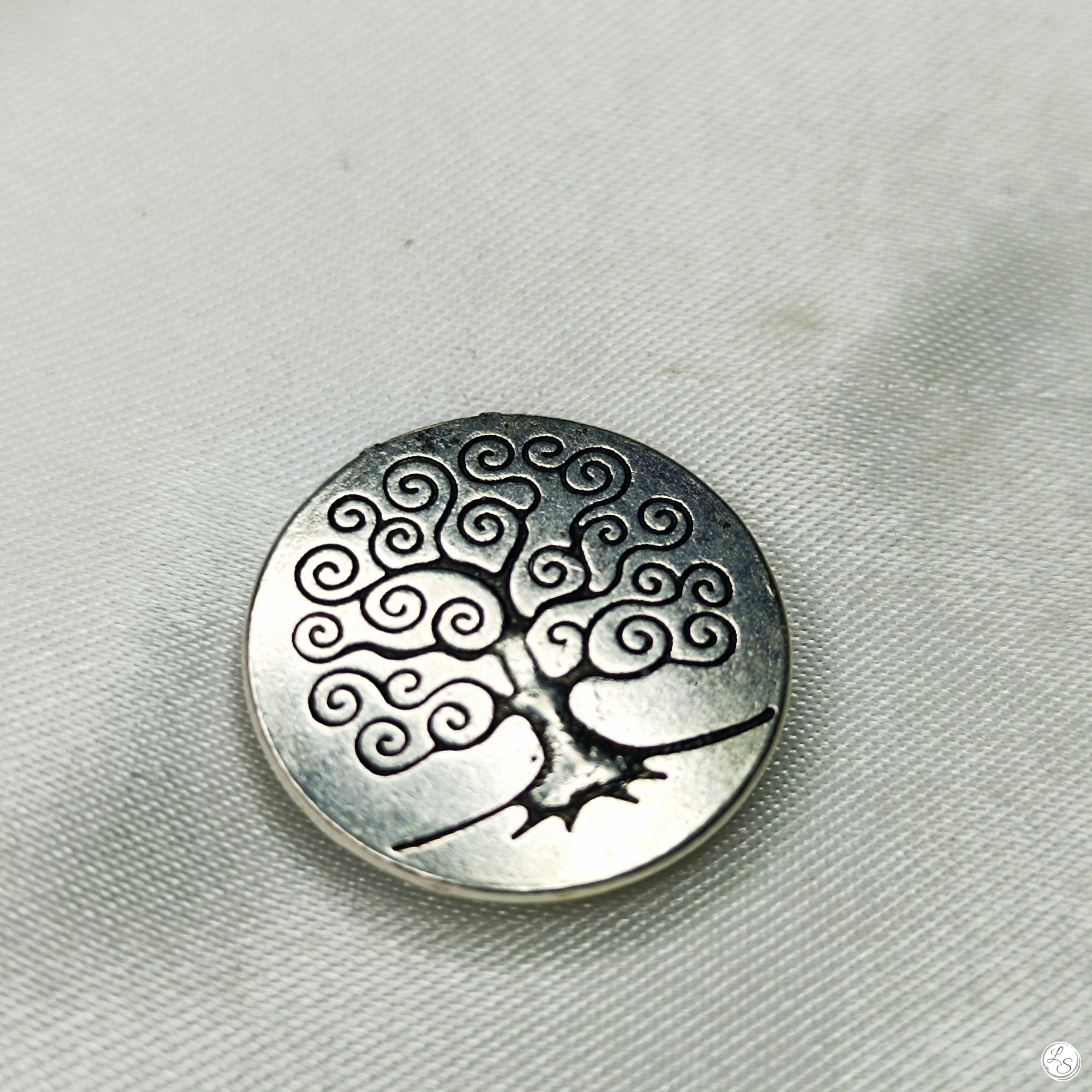Broche aimantée "Arbre médaillon argenté spirale" – Image 2
