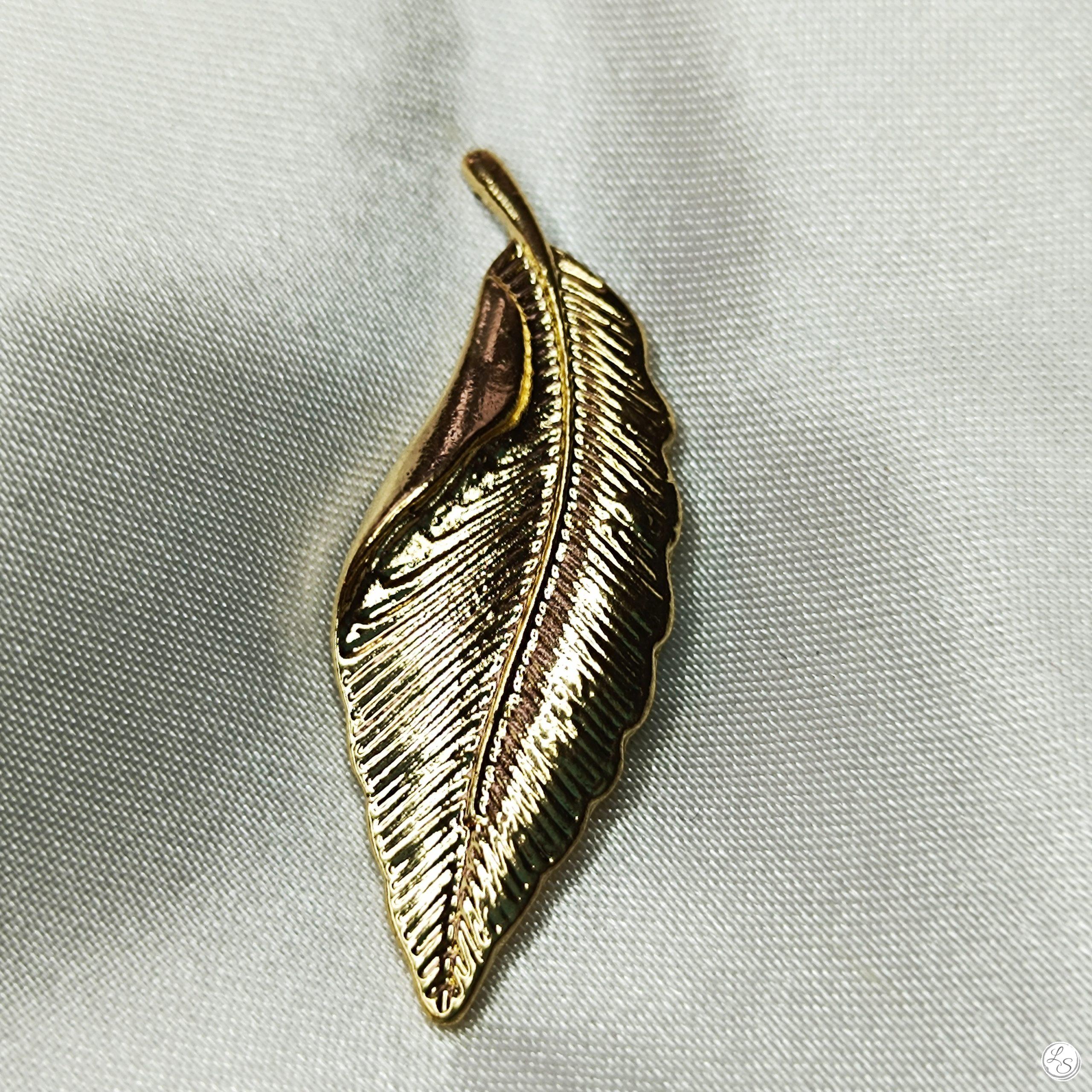 Broche aimantée "Feuille dorée" – Image 2