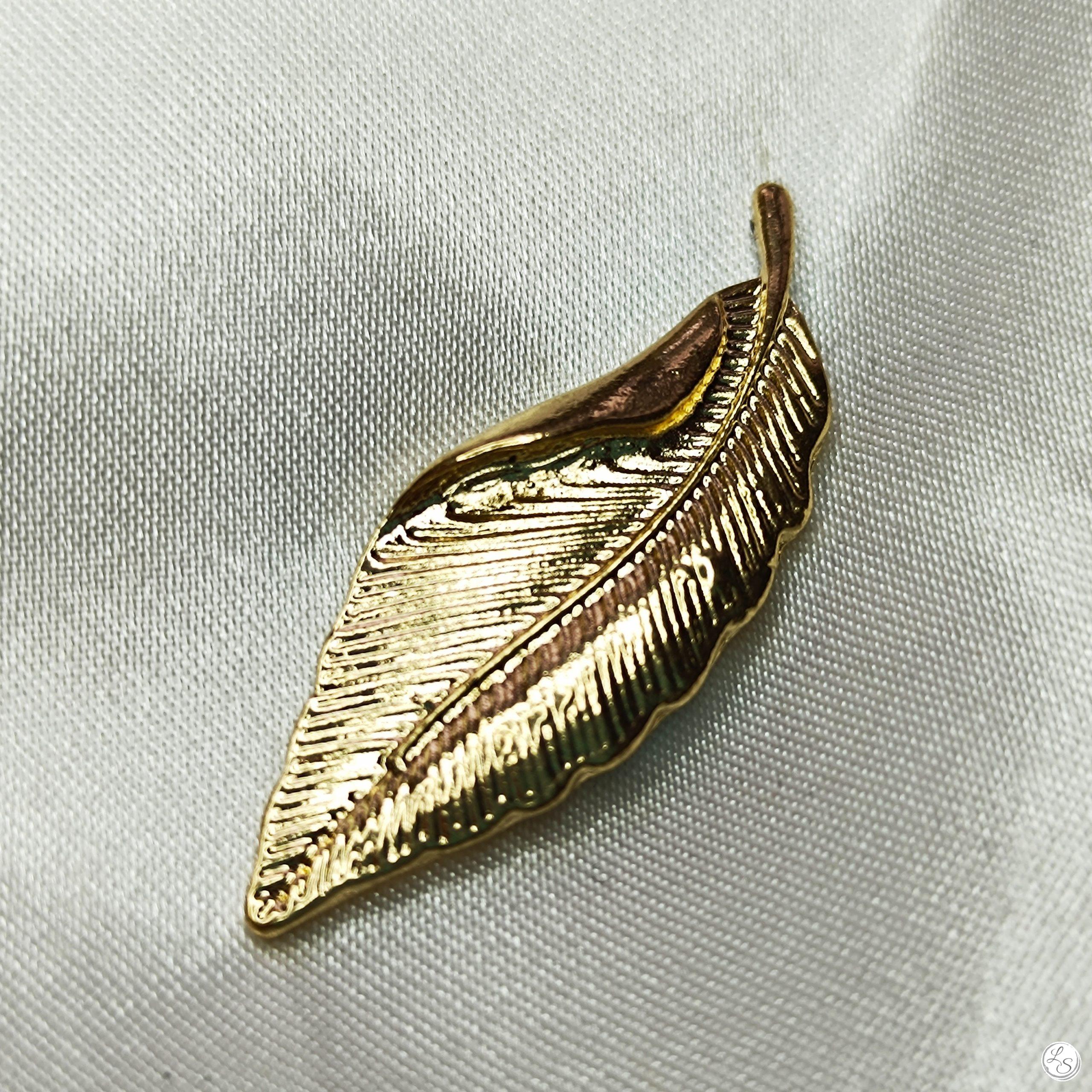 Broche aimantée "Feuille dorée"