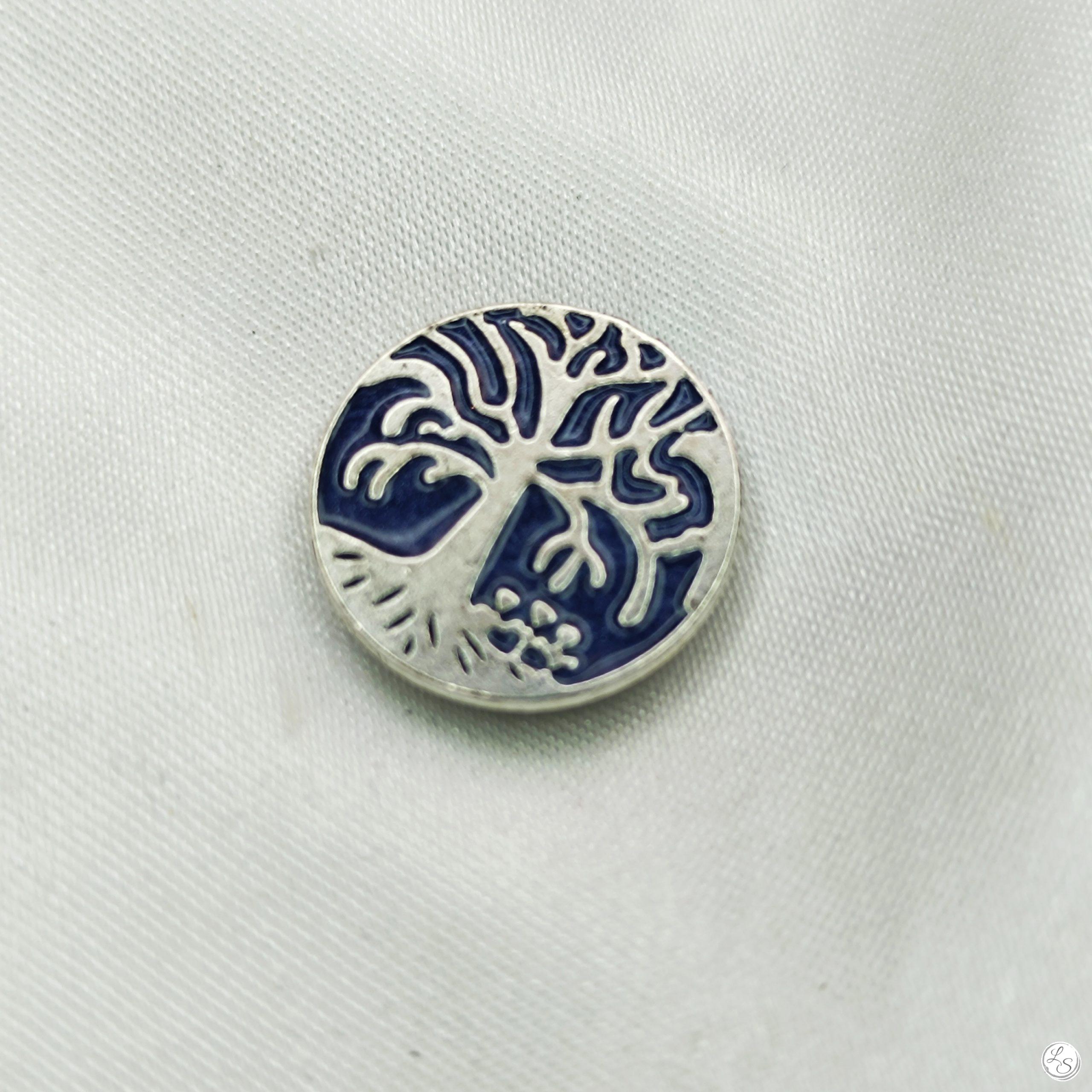 Broche aimantée "Arbre de vie bleu émail" – Image 4