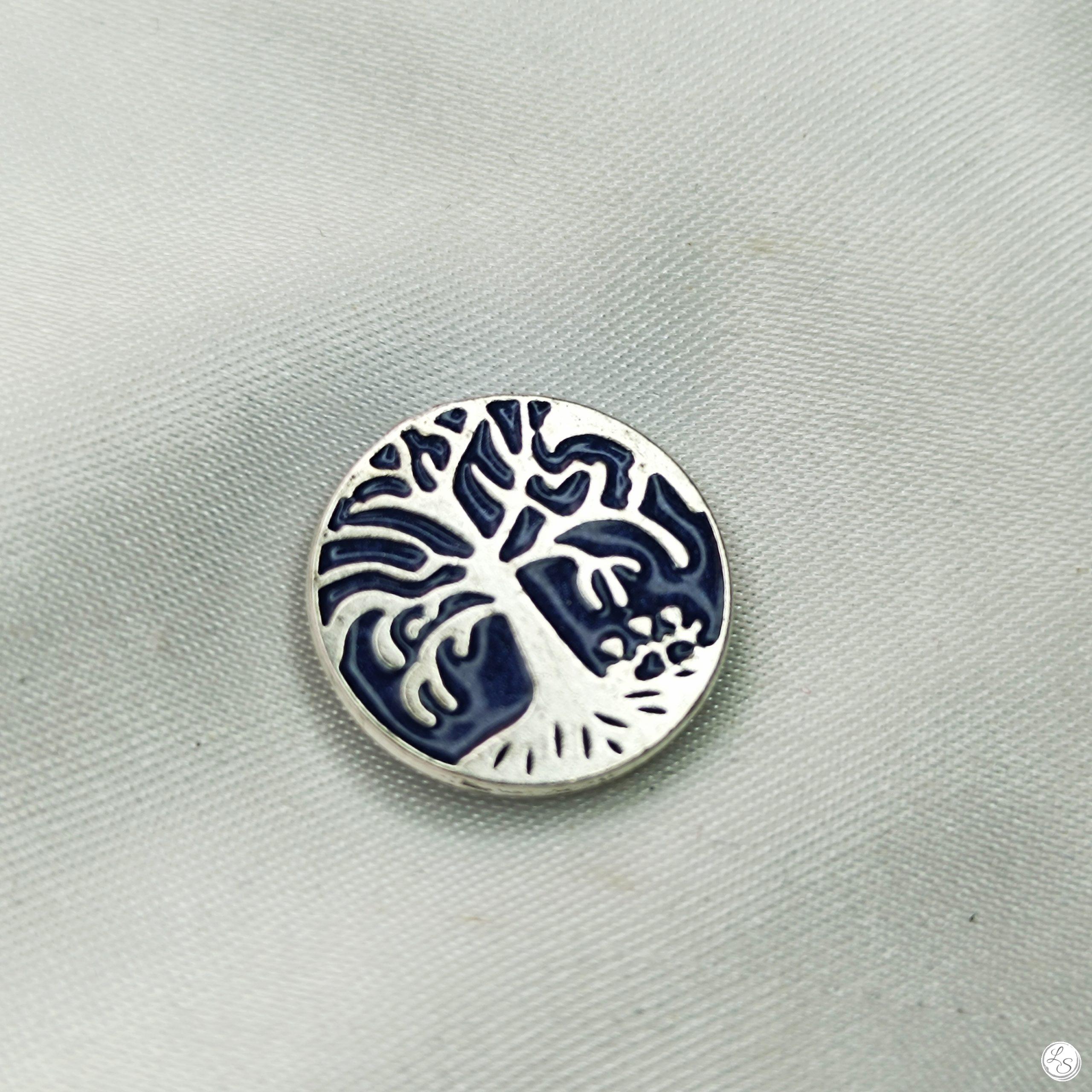 Broche aimantée "Arbre de vie bleu émail" – Image 3