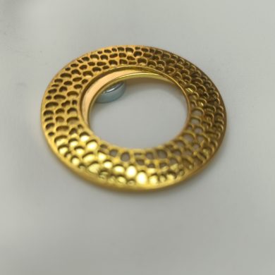 Broche aimantée "Porte Lunettes anneaux couleur or"