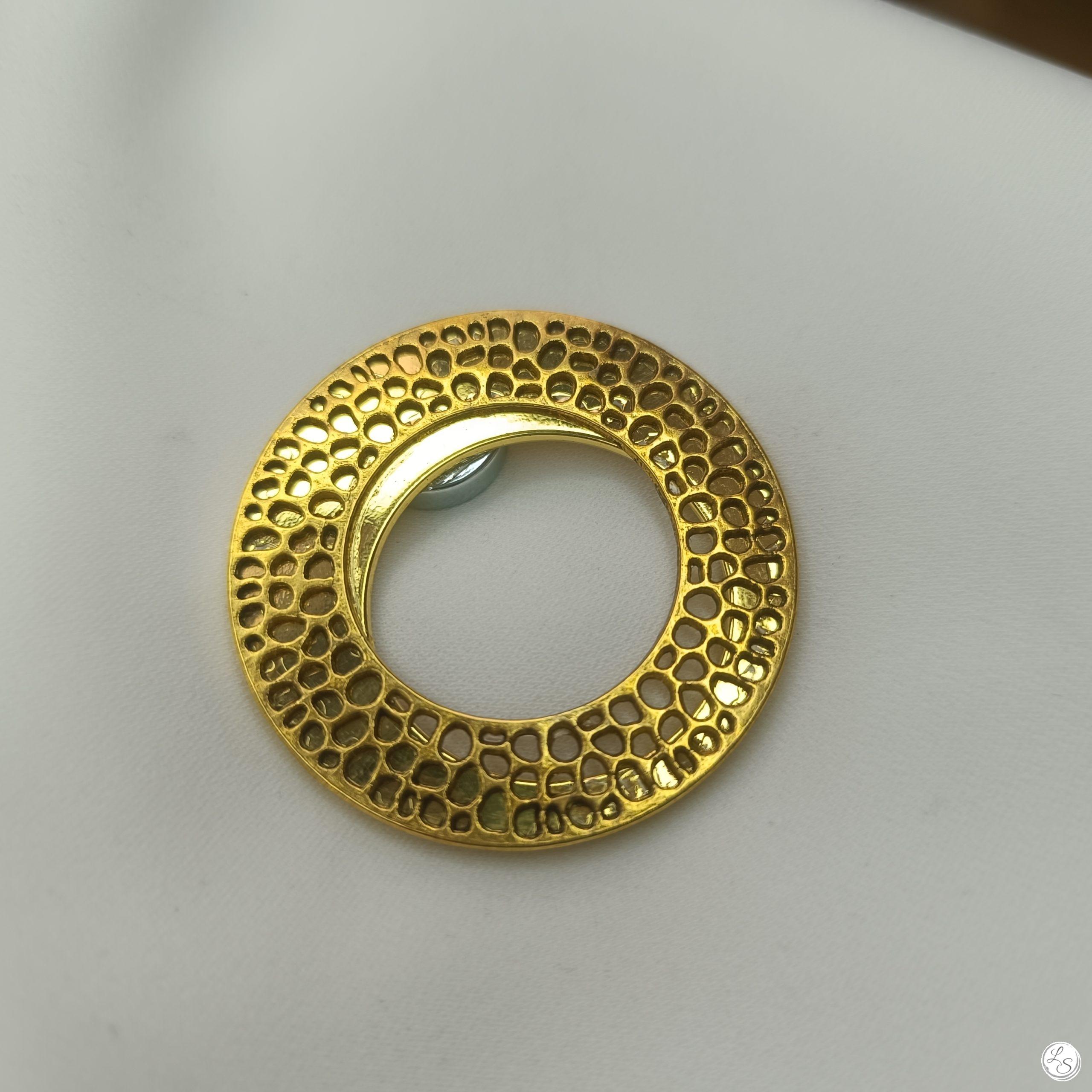 Broche aimantée "Porte Lunettes anneaux couleur or" – Image 3