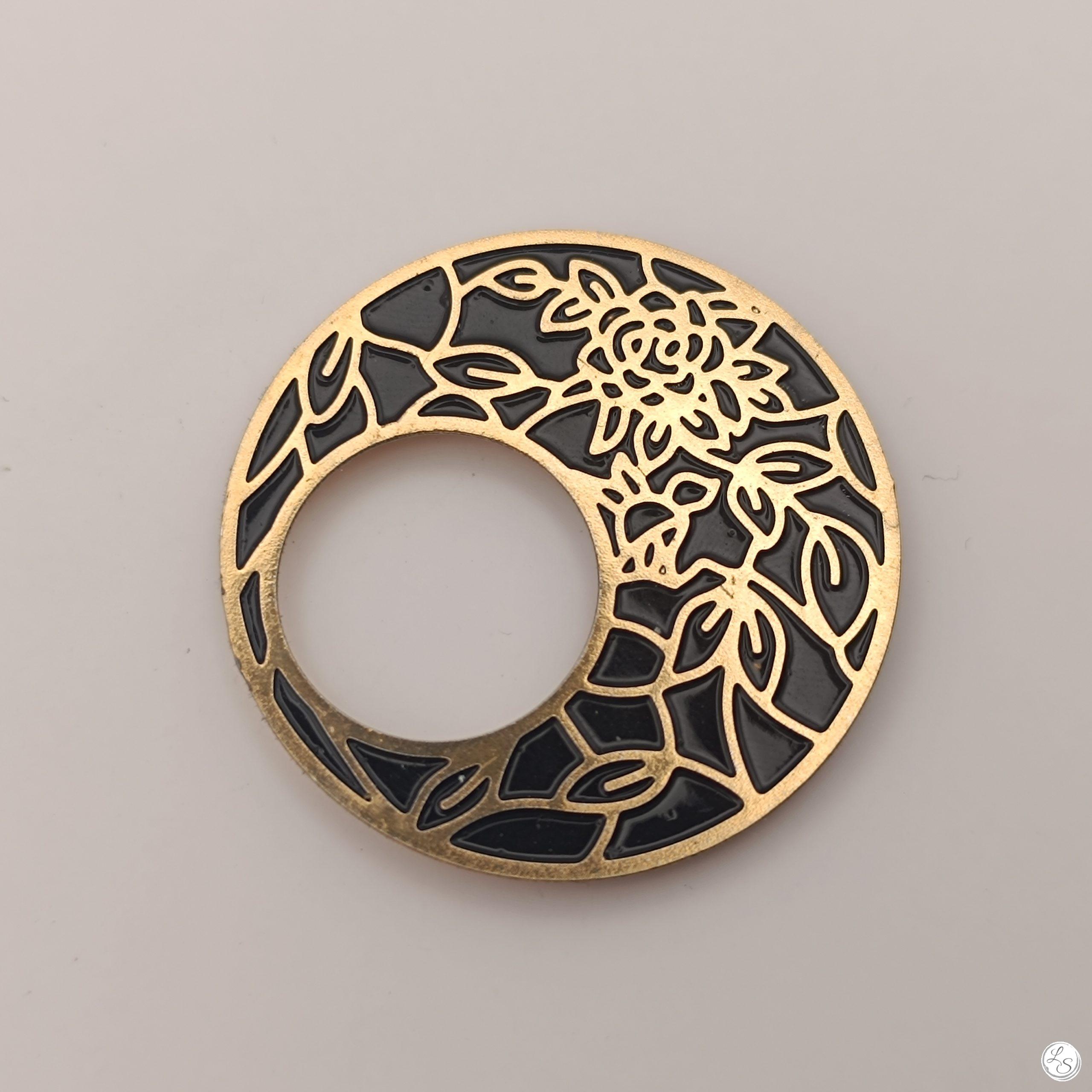 Broche aimantée "Porte lunettes aimantés doré noir fleurs" – Image 2