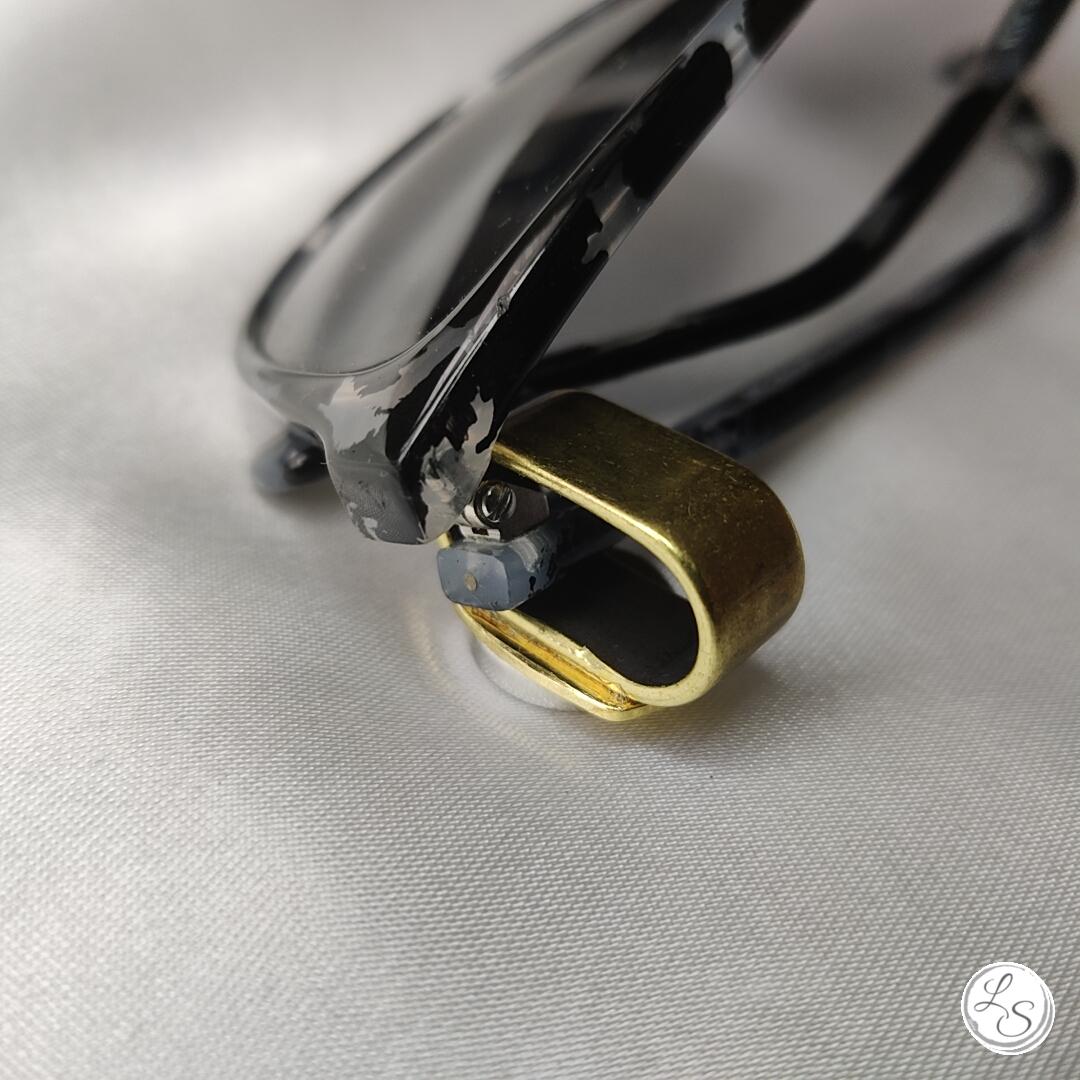 Broche aimantée "Porte lunettes petit tube bronze" – Image 2