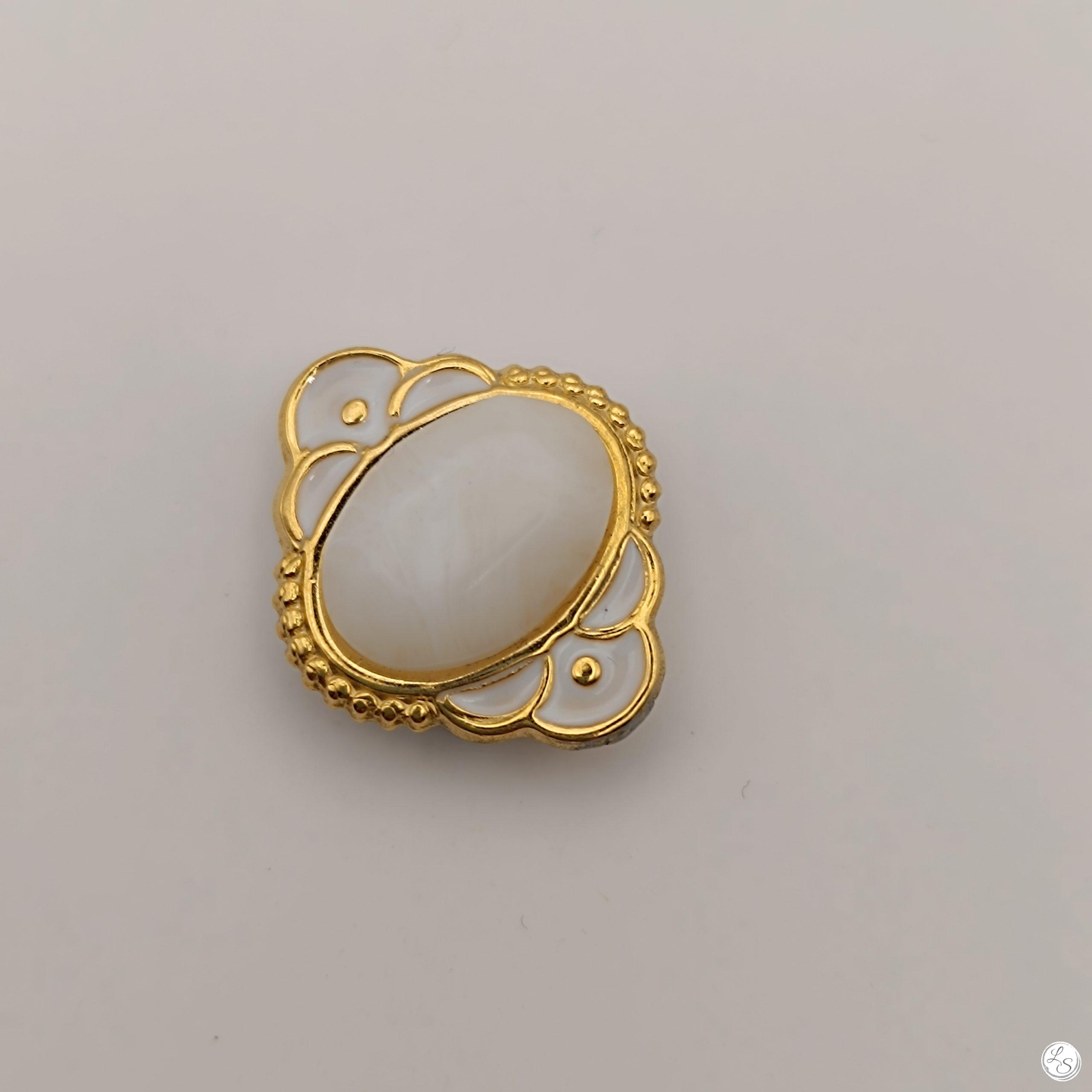 Broche aimantée "Ovale doré blanc" – Image 2