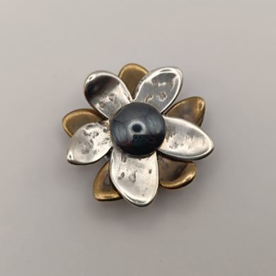 broche aimantée lulushop fleur hématite sans percer