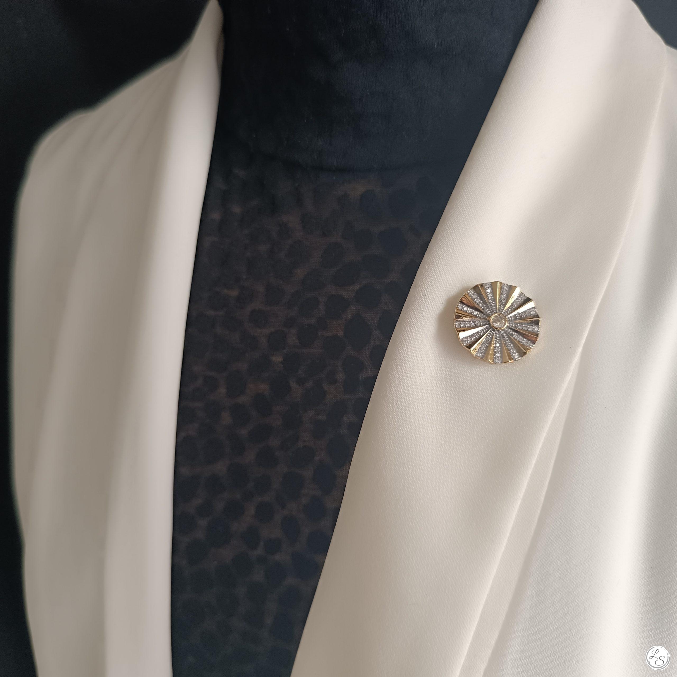 Broche aimantée " Éclat Solaire" – Image 4