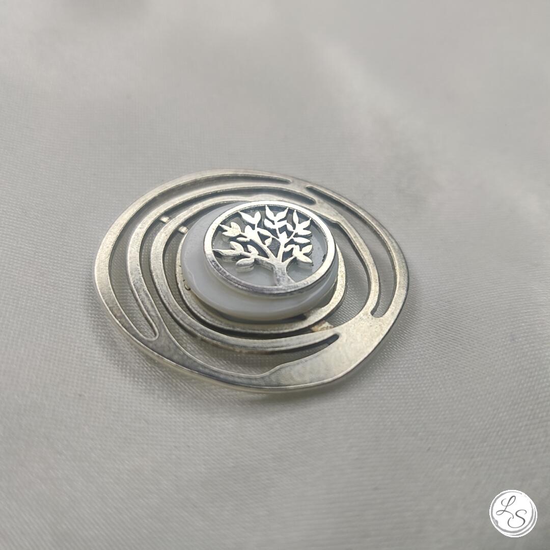 Broche aimantée "Spirale argentée arbre" – Image 2