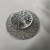 Broche aimantée "Médaillon vintage et son arbre de vie" – Image 2