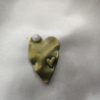 Broche aimantée "Cœur bronze blanc"