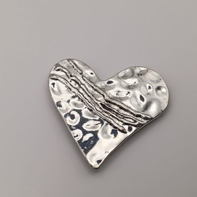 Broche aimantée "Cœur martelé"