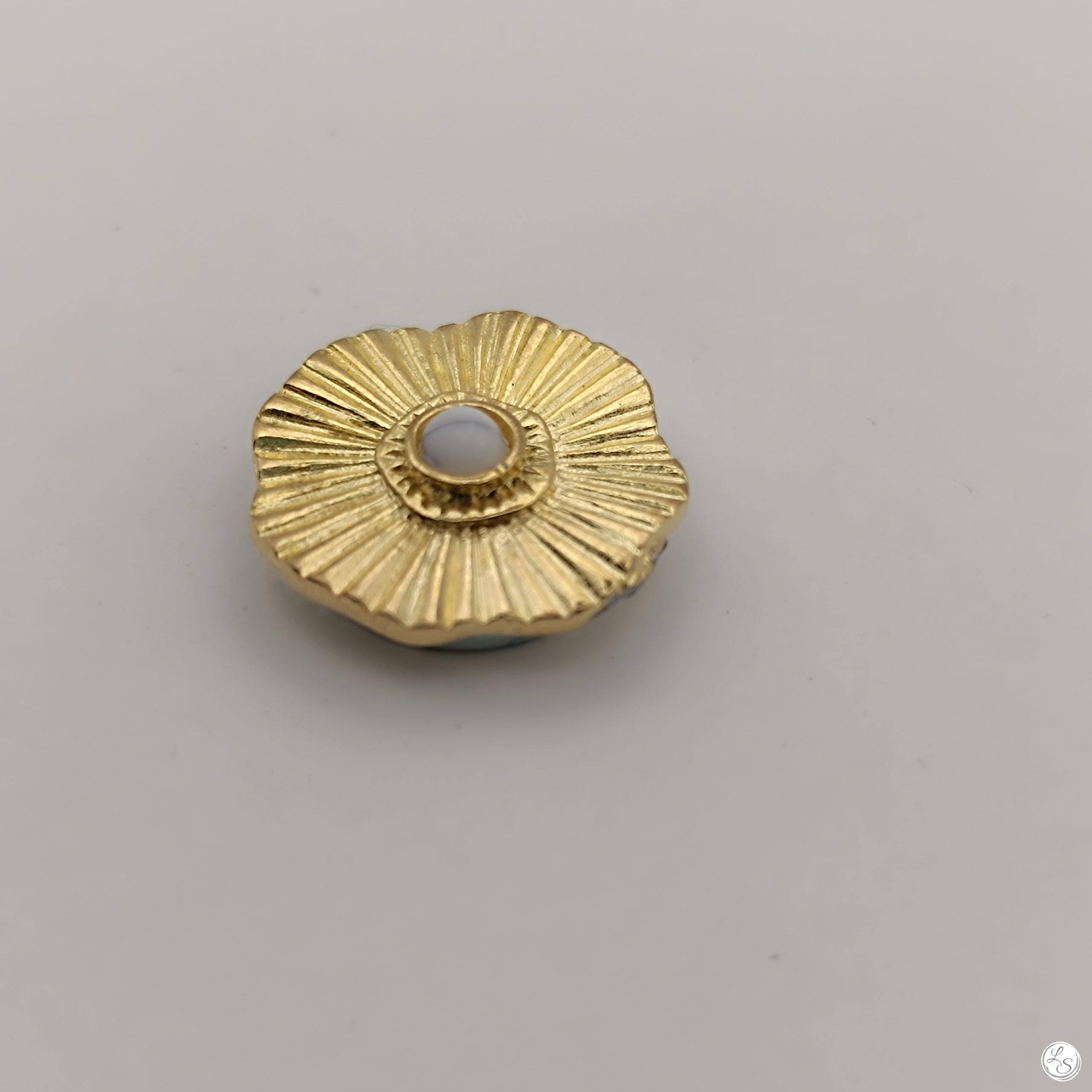 Broche aimantée "Soleil strié perle blanche" – Image 2