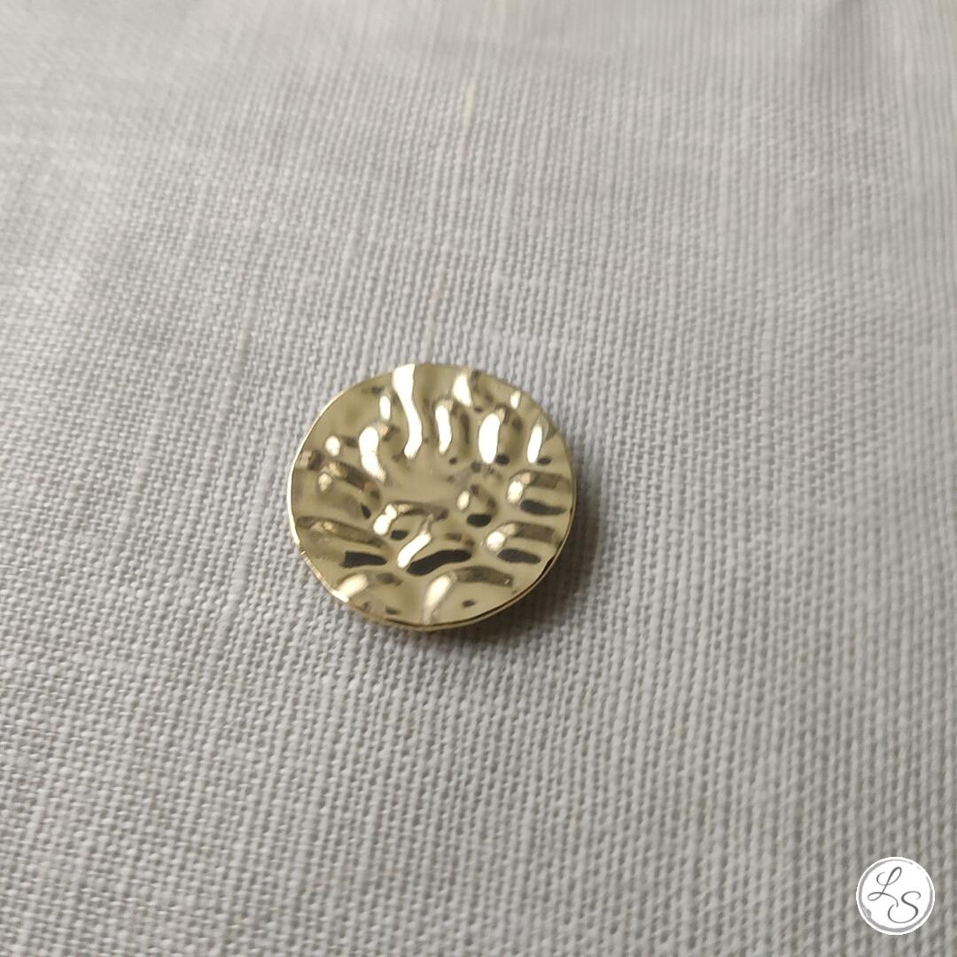 Broche aimantée "Dorée martelée" – Image 3