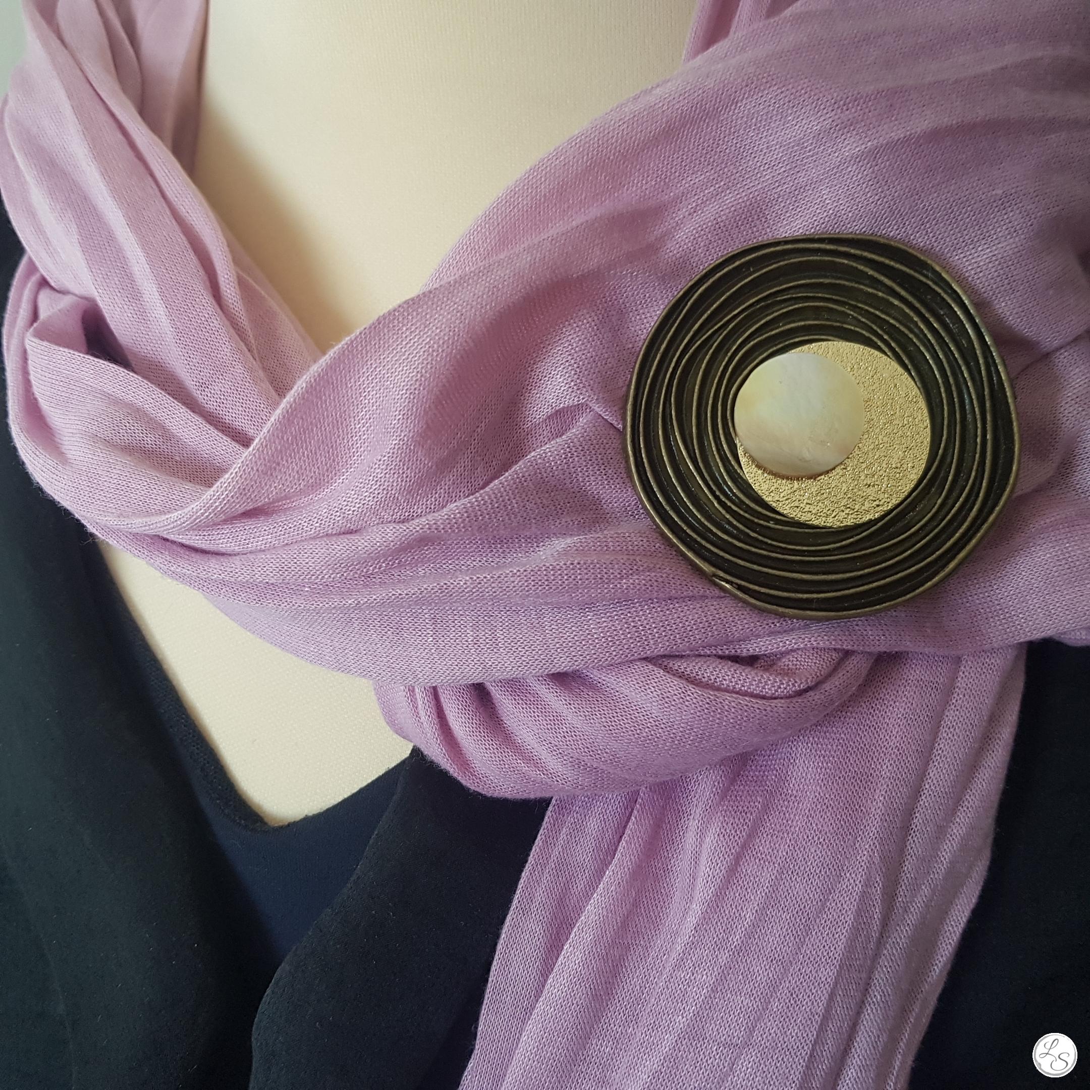 Broche aimantée "Superposition, bronze, doré, nacre" – Image 4