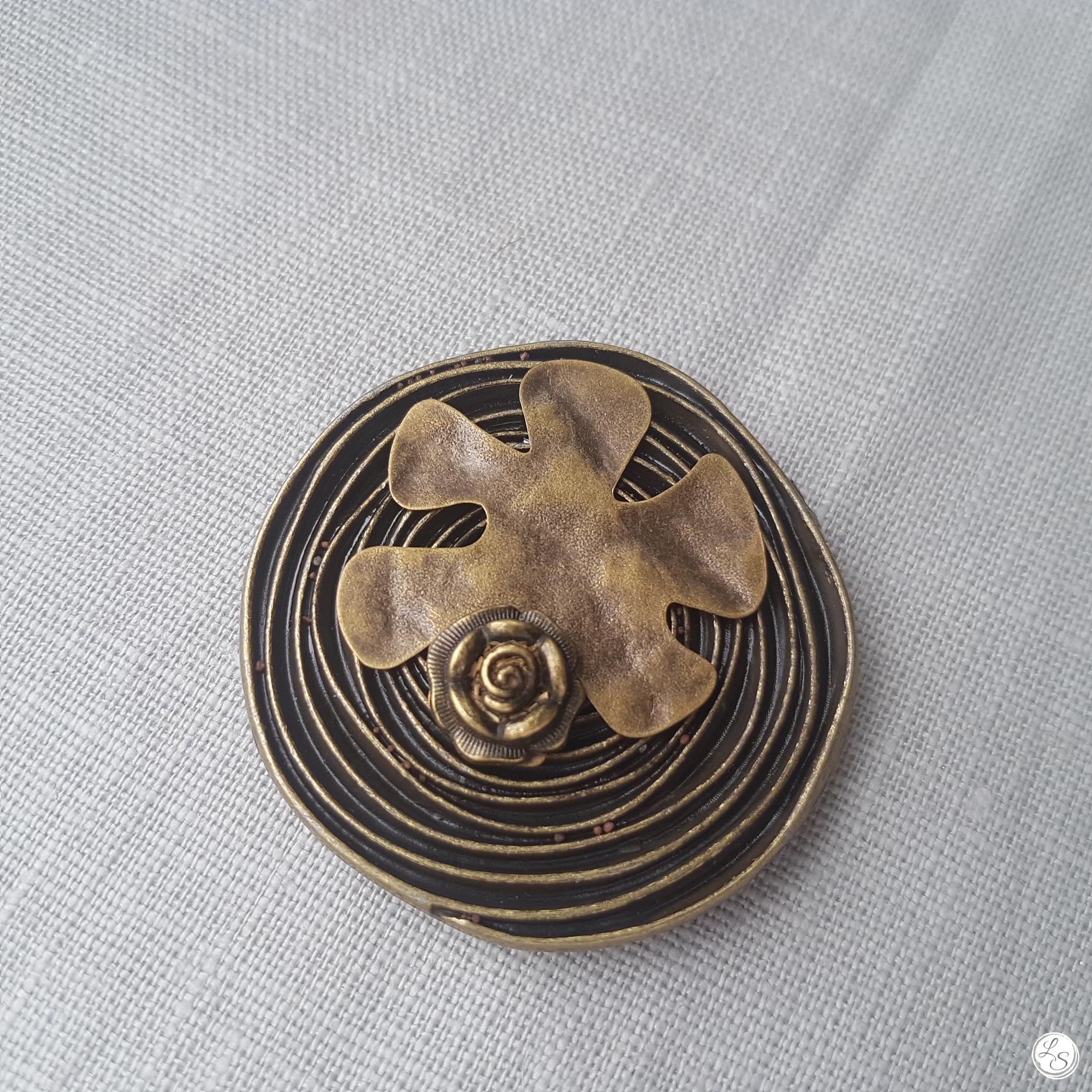 Broche aimantée "Duo fleurs bronze" – Image 2