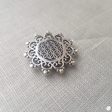 Broche aimantée "Fleur de vie"