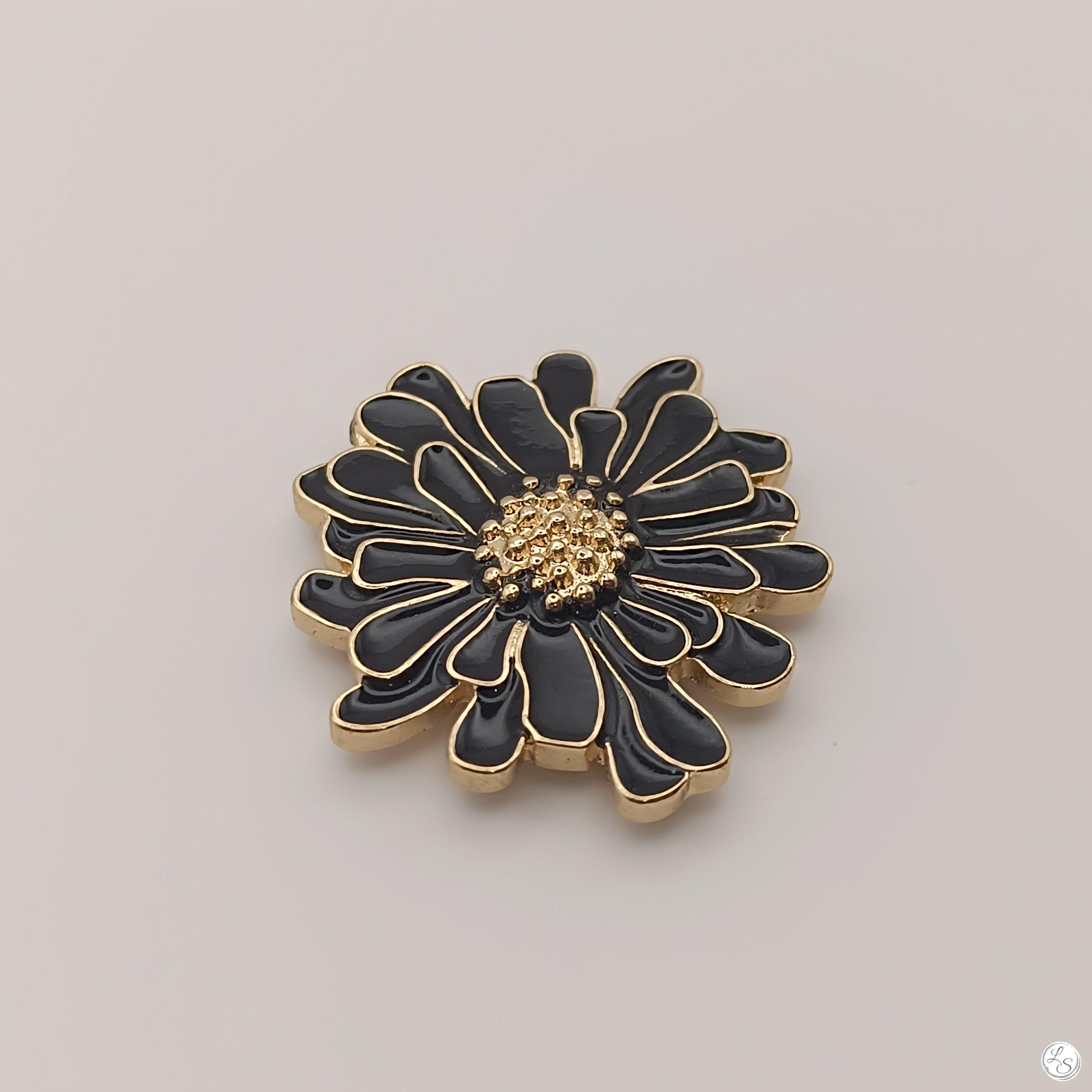 Broche aimantée "Fleur relief émaillée noire"