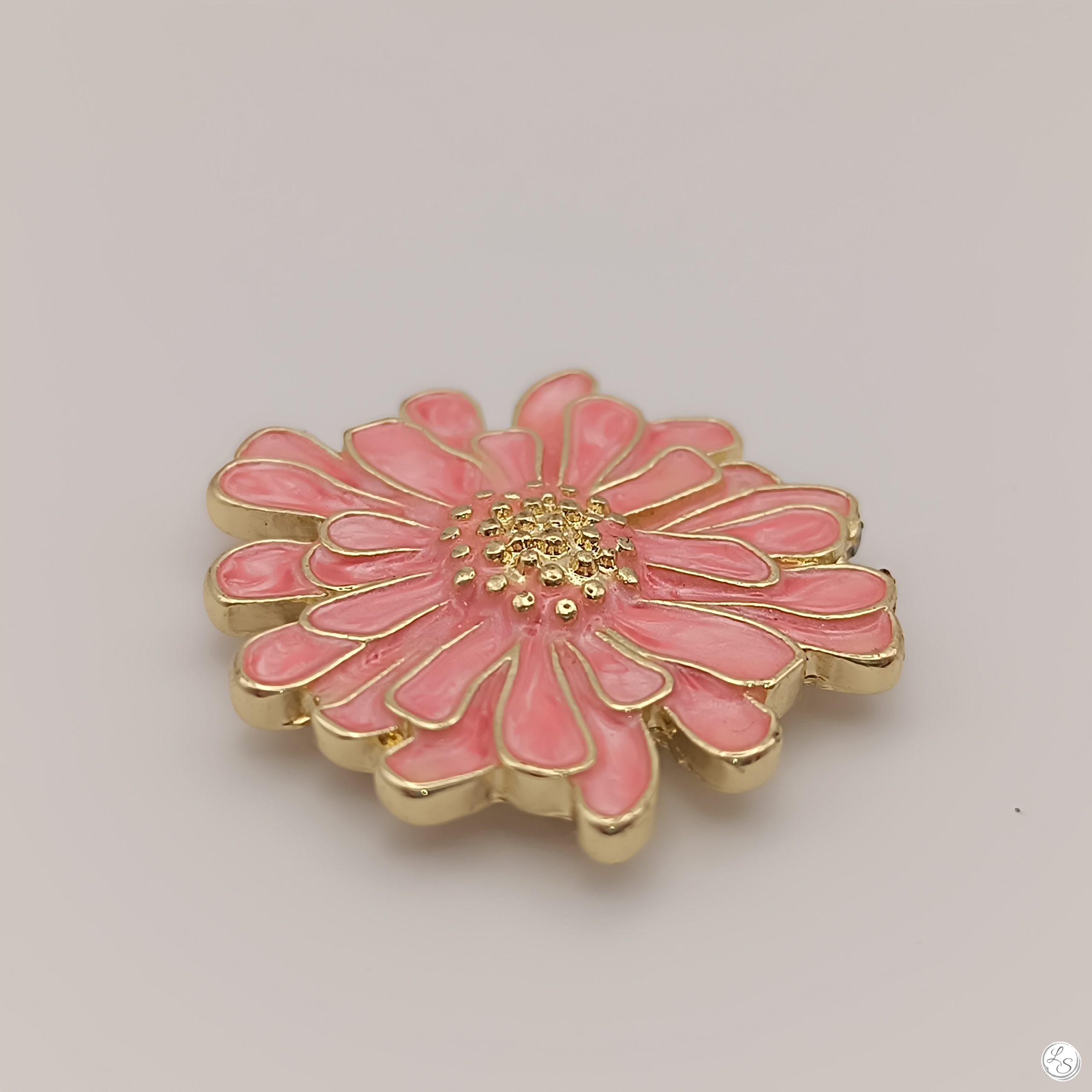 Broche aimantée "Fleur relief émaillée rose" – Image 3
