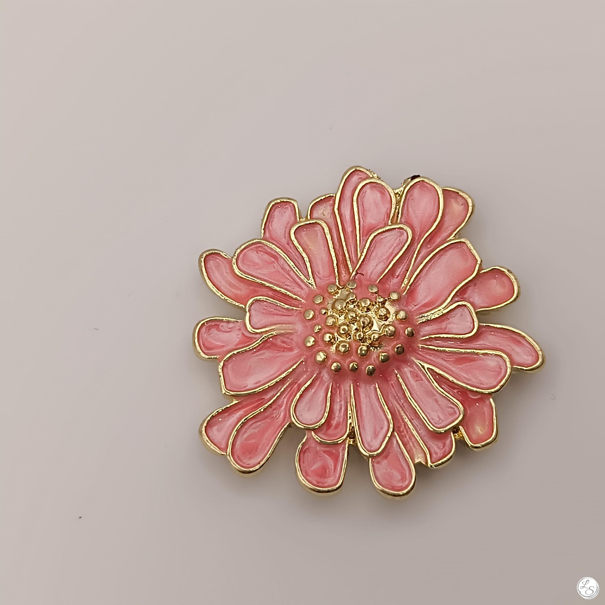 Broche aimantée "Fleur relief émaillée rose" – Image 2