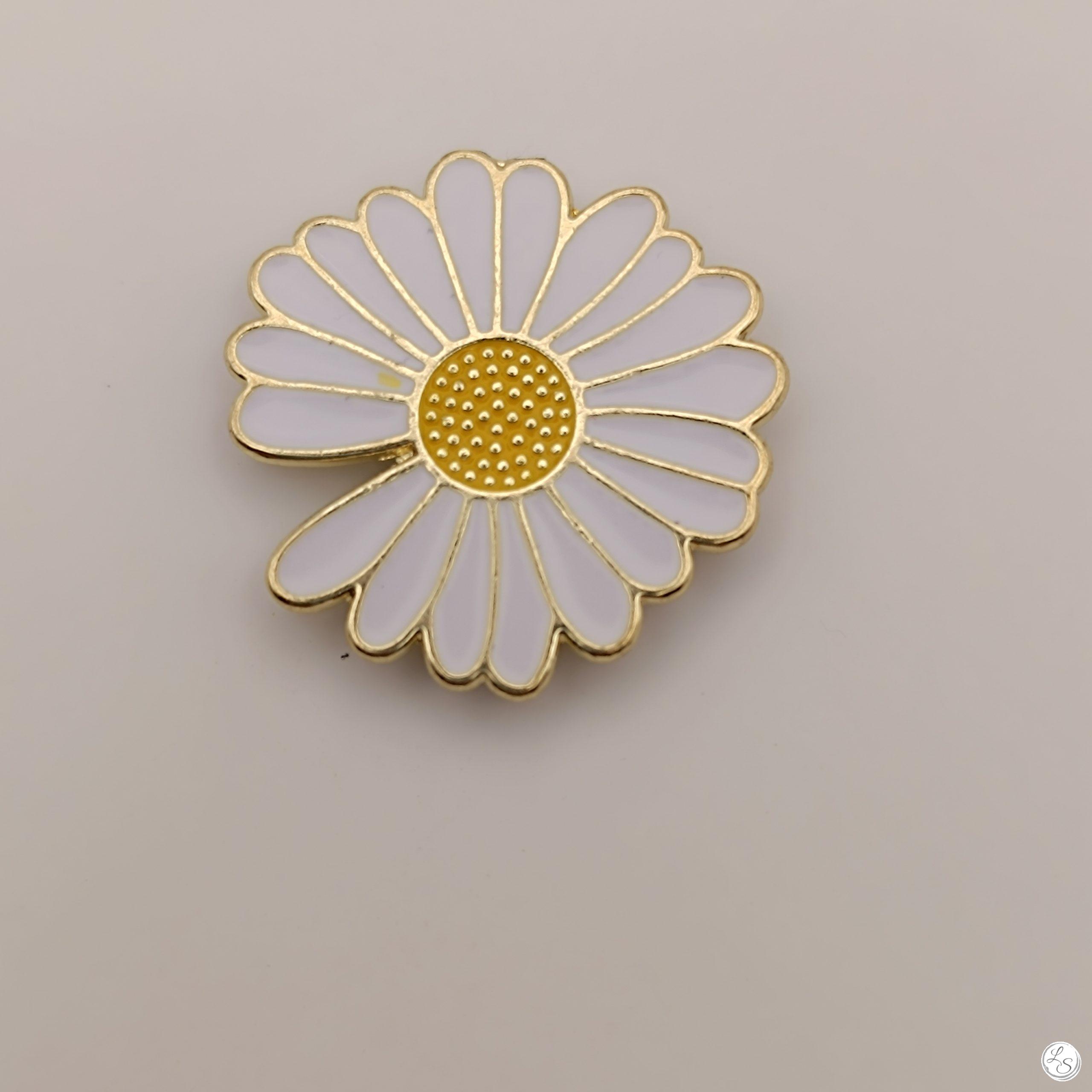 Broche aimantée "Marguerite émaillée blanche" – Image 2