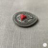 Broche aimantée "Ovale argenté triangle rouge style ethnique" – Image 2