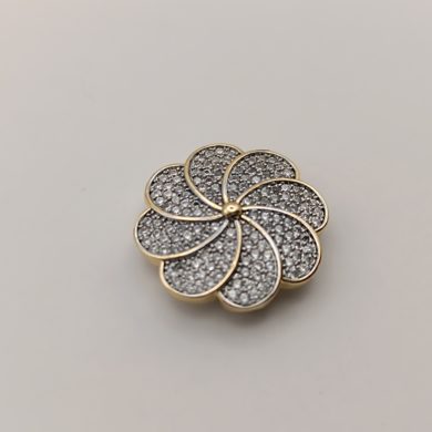 Broche aimantée "Petite fleur rosace dorée strass"