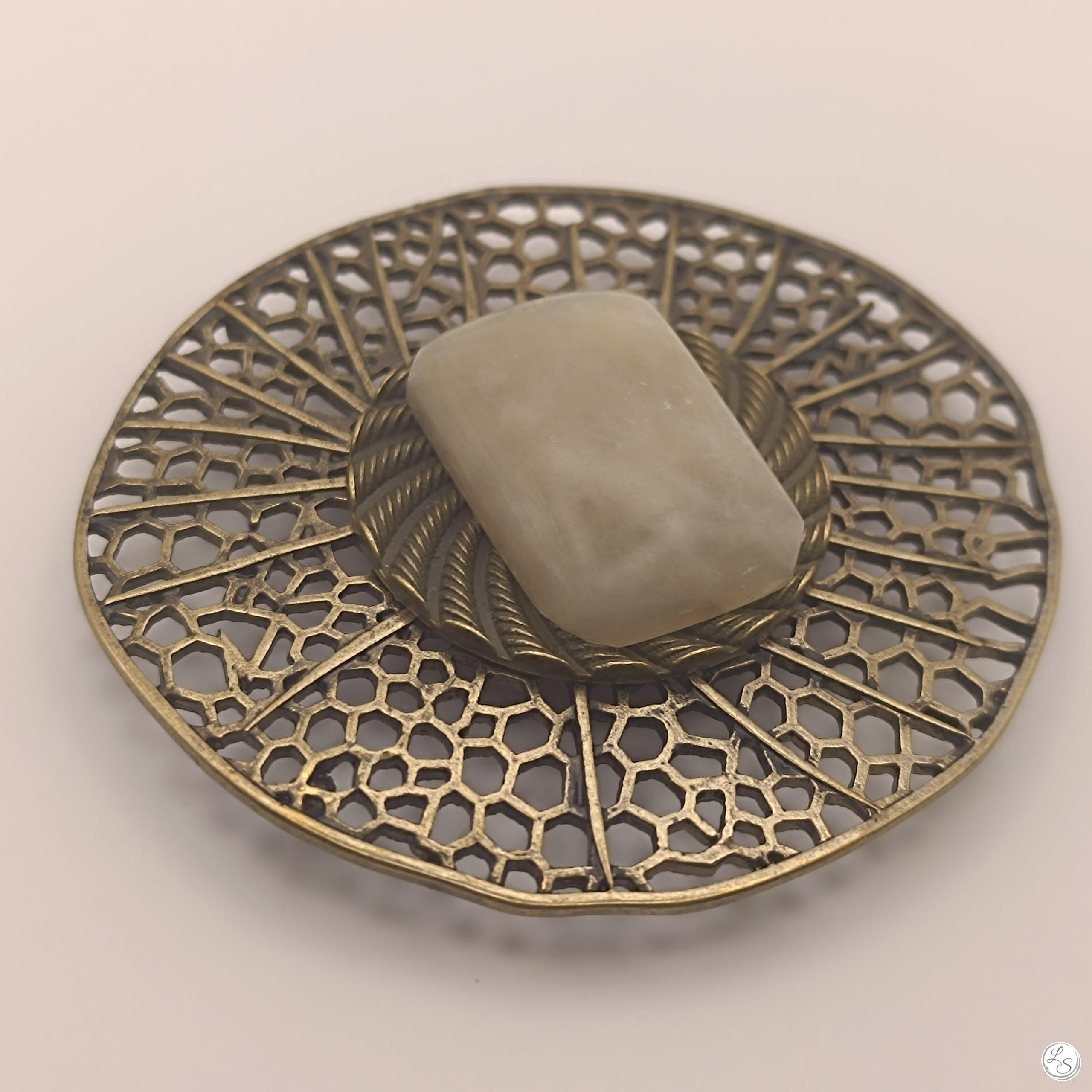 broche vintage avec pierre de lune naturelle