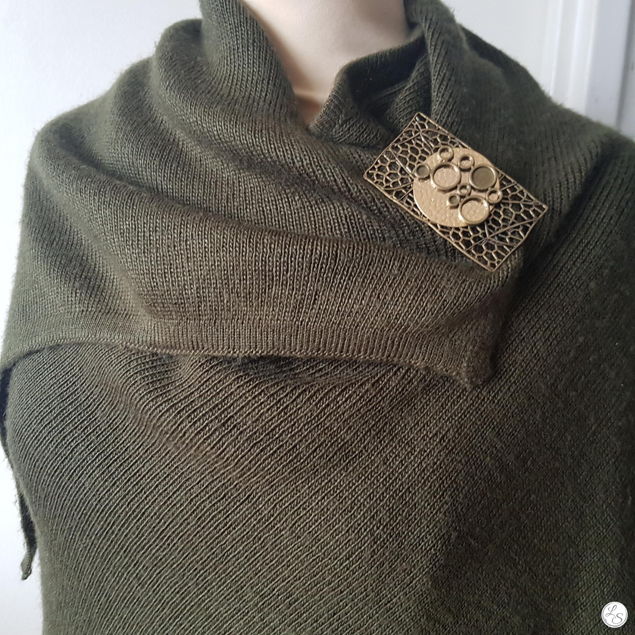 Broche aimantée "Anneaux bronze sur médaillon doré et rectangle bronze"