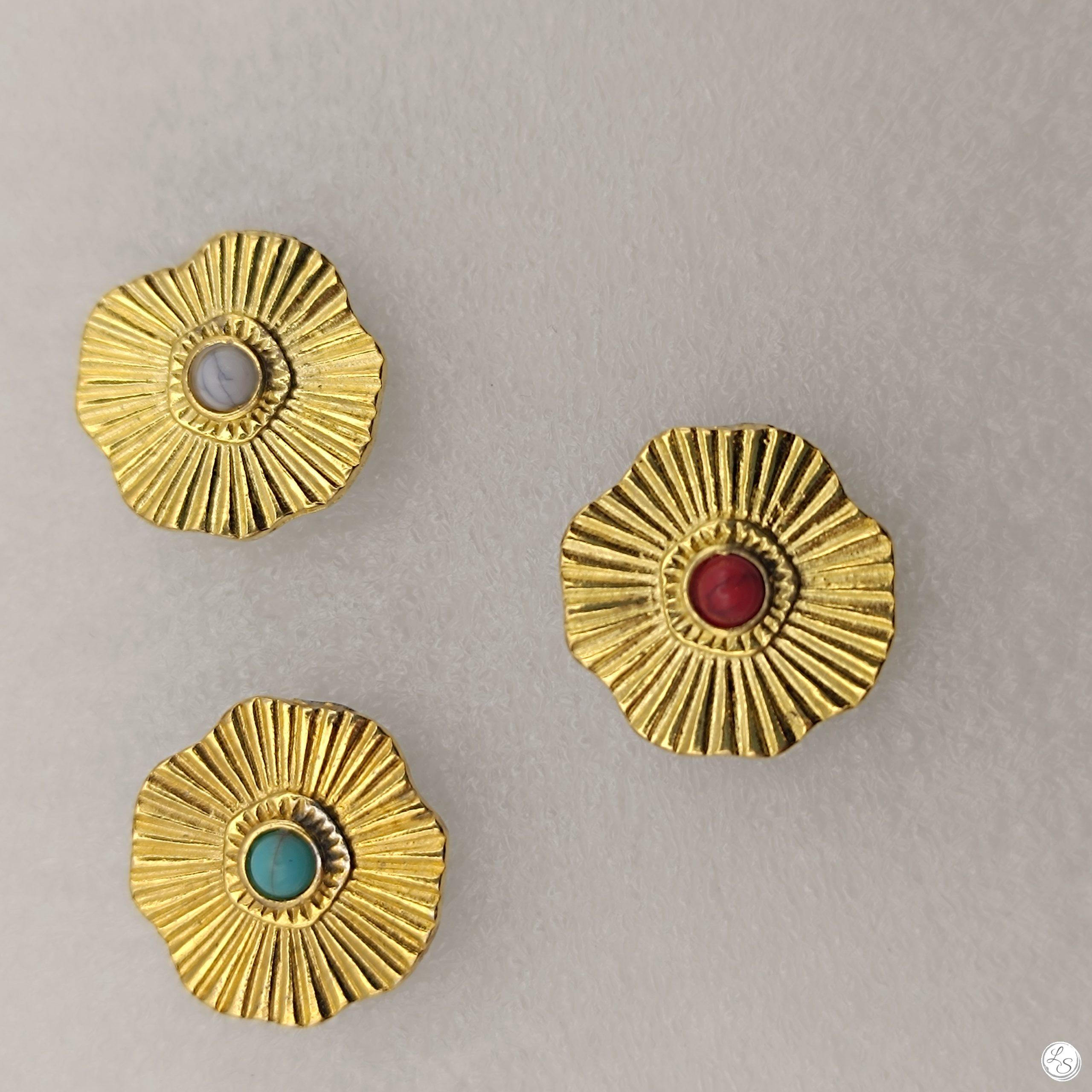 Broche aimantée "Soleil strié doré"