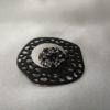 Broche aimantée  "Médaillon noir et Swarovski noir et blanc – Image 3