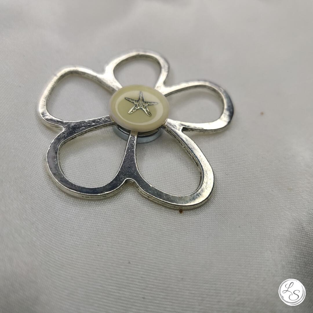 Broche aimantée "Porte lunettes Argenté Étoile" – Image 3