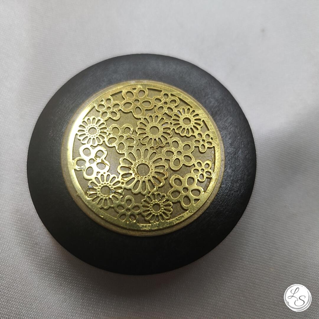 Accroche clés aimanté pour sac "Fleurs bois"