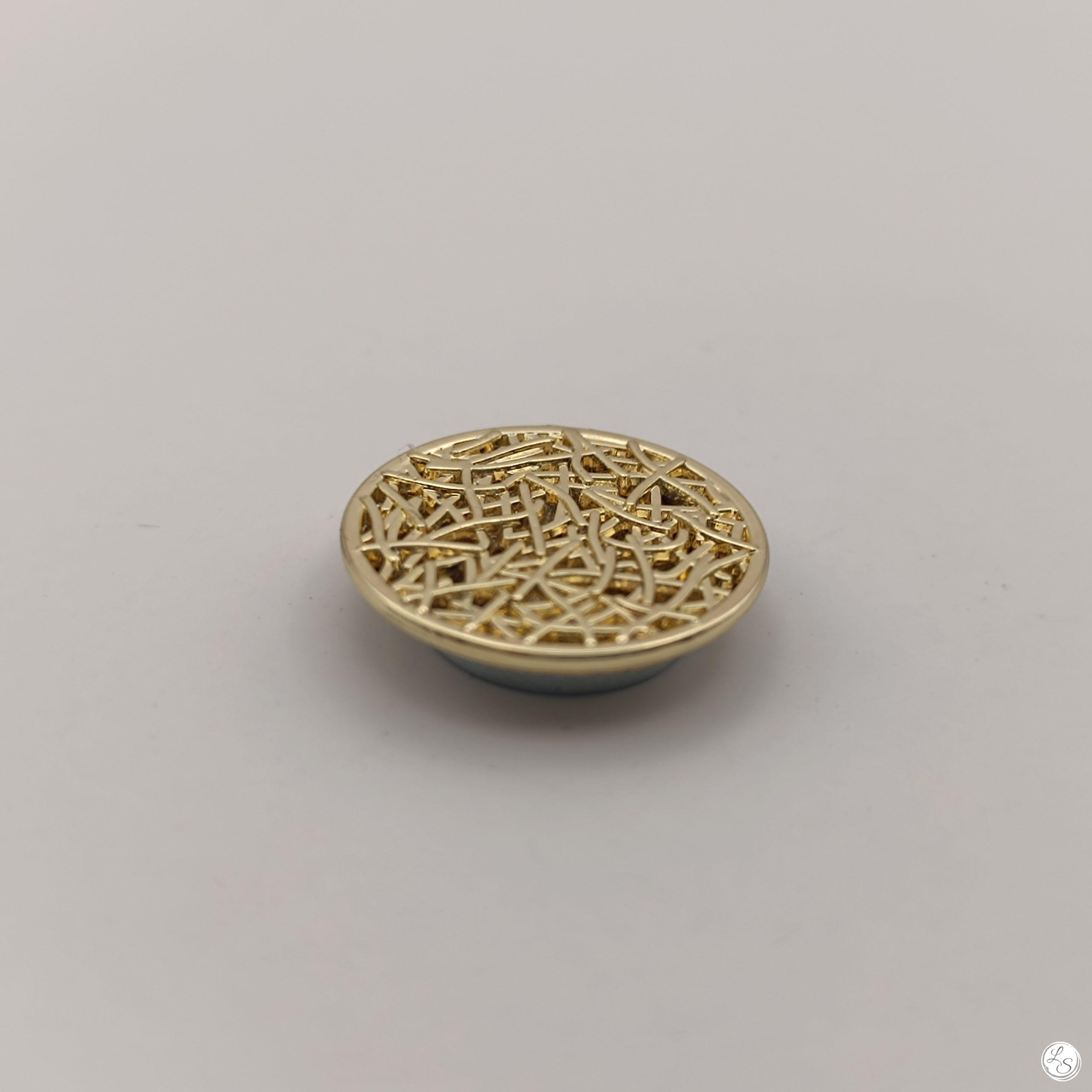 Broche aimantée "Filigrane doré" – Image 2