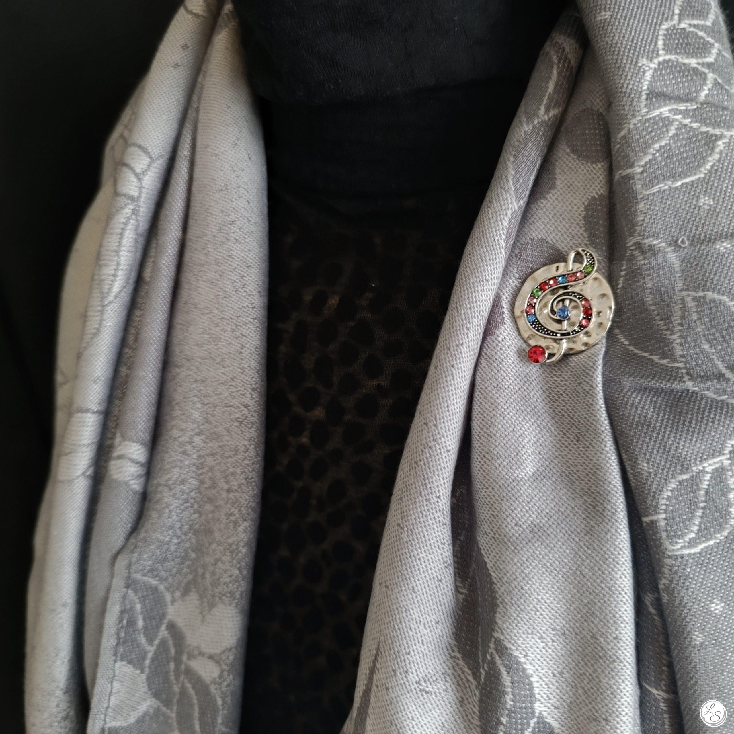 Broche aimantée "Médaillon argenté clé de sol strass" – Image 4