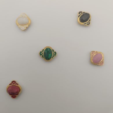 Broche aimantée "Ovale doré acier inoxydable"